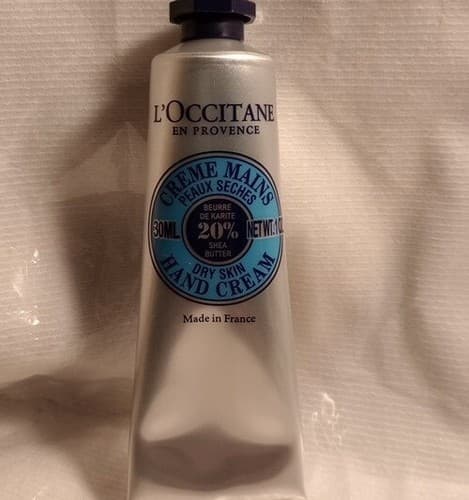 L’Occitane En Provence Dry Skin Hand Cream 20% Shea Butter 1 Oz. Travel Size - Image 1
