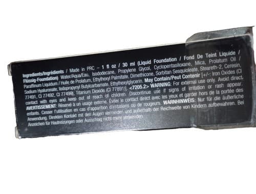 BH Cosmetics Liquid Foundation Naturally Flawless 231 Deep Ebony 1oz/30ml. - Thumbnail 4