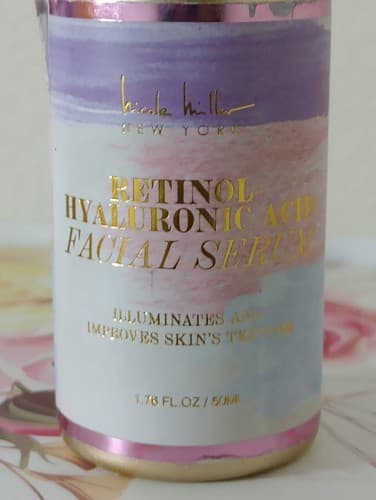NICOLE MILLER NEW YORKRETINOL HYALURONIC ACID FACIAL SERUM ILLUMINATES 1.76OZ. - Thumbnail 4
