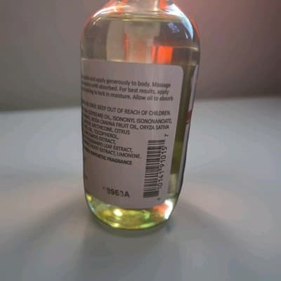 Glow + Brightening Vitamin C, Brightening Body Oil, 3.8 fl oz (112 ml) - Thumbnail 3