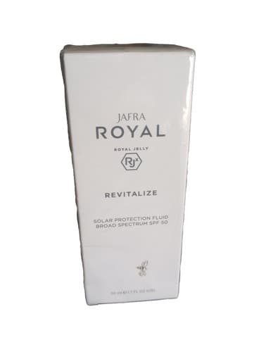 Jafra Royal Jelly Revitalize Solar Protection Fluid Broad Spectrum SPF50☀️1.7oz - Image 1