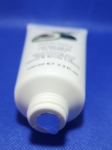 Codi - New York Avocado Nourishing and Rejuvenating Hand & Body Lotion 3.3oz - Thumbnail 3