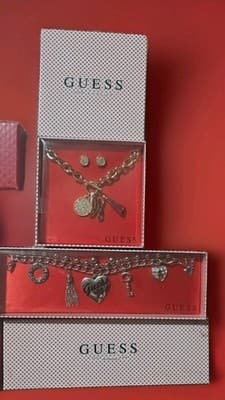 Jewelry Lot "5"Boxed Sets Guess Gift Box Sets Earrings Necklaces Etc. - Thumbnail 3