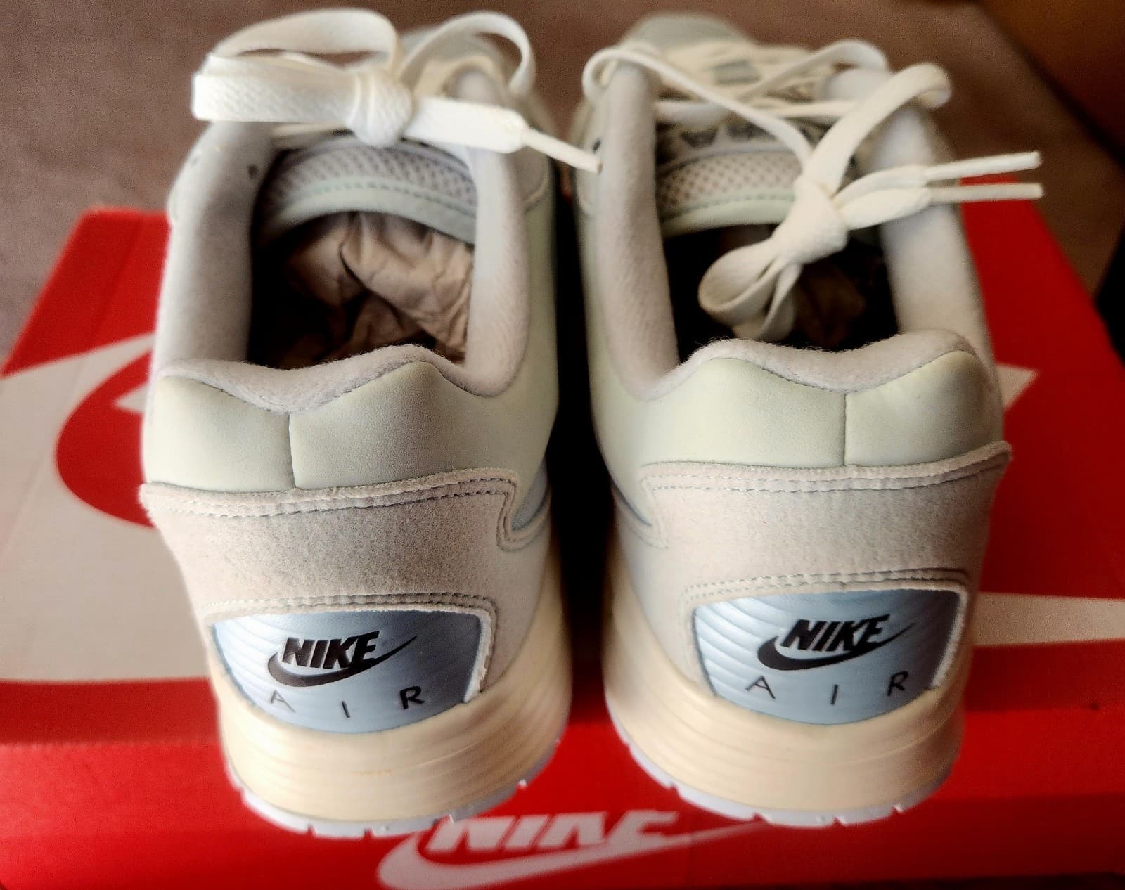 Nike Air Max Solo Light Silver Pink Size 9 Ladies/7.5 Men. New In Box - Thumbnail 5