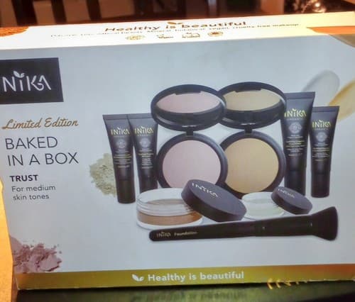 INIKA Organic Baked Mineral In A Box For Medium Skin Type, Fast Shipping. 8pc. - Image 1