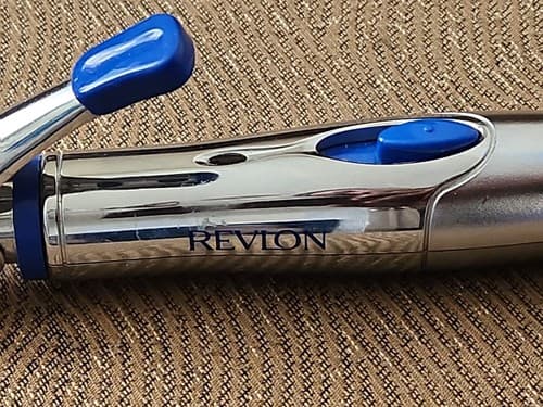 Revlon Model RV031 Hair Curling Iron With Cool Touch Tip 7.D1 - Thumbnail 3