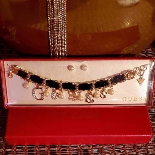 Guess Los Angeles Bracelet 7.5" With Earrings Free Shipping - Image 1