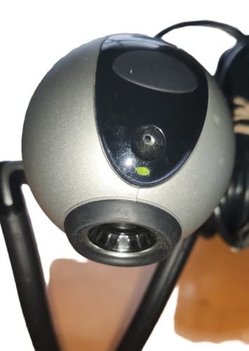 Logitech V-UT16 Quickcam Pro Webcam Tested N231. - Thumbnail 2
