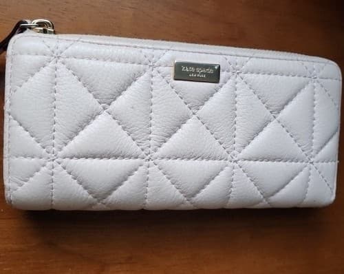 Beautiful Kate Spade, Light Pink Zip-Around Faux Leather Wristlet Wallet . Large - Image 1