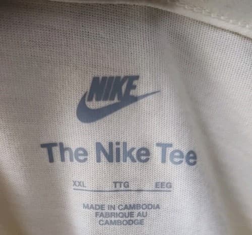 The NIKE Logo Tee Size XXL. Beige With Multi Color Graphic. New - Thumbnail 6
