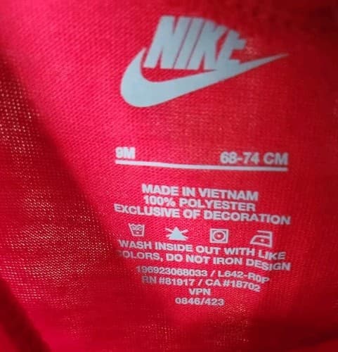 Nike Boys 18 Months T-Shirt Short Sleeve Tee Red Gold Graphic Printed Logo. - Thumbnail 3