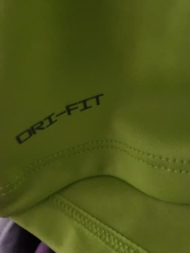 Nike Boys' Vapor Dri-Fit Graphic Short Sleeve T-Shirt, Neon Green, 24 Months. - Thumbnail 7