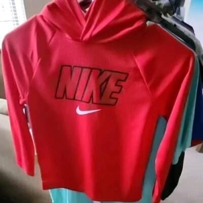 Nike Boys Dri-Fit Large New With Tags Red Therma Hoodie Sweatshirt 6-7 Years. - Thumbnail 2