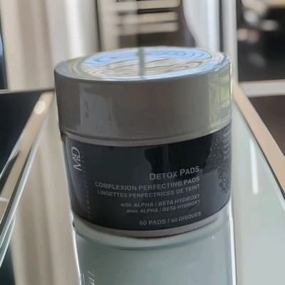 Nassif MD Detox Pads Complexion 60 Pads New And Sealed - Image 1