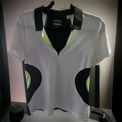 Womens EP Pro Tour Tech Golf Shirt, Medium Size.