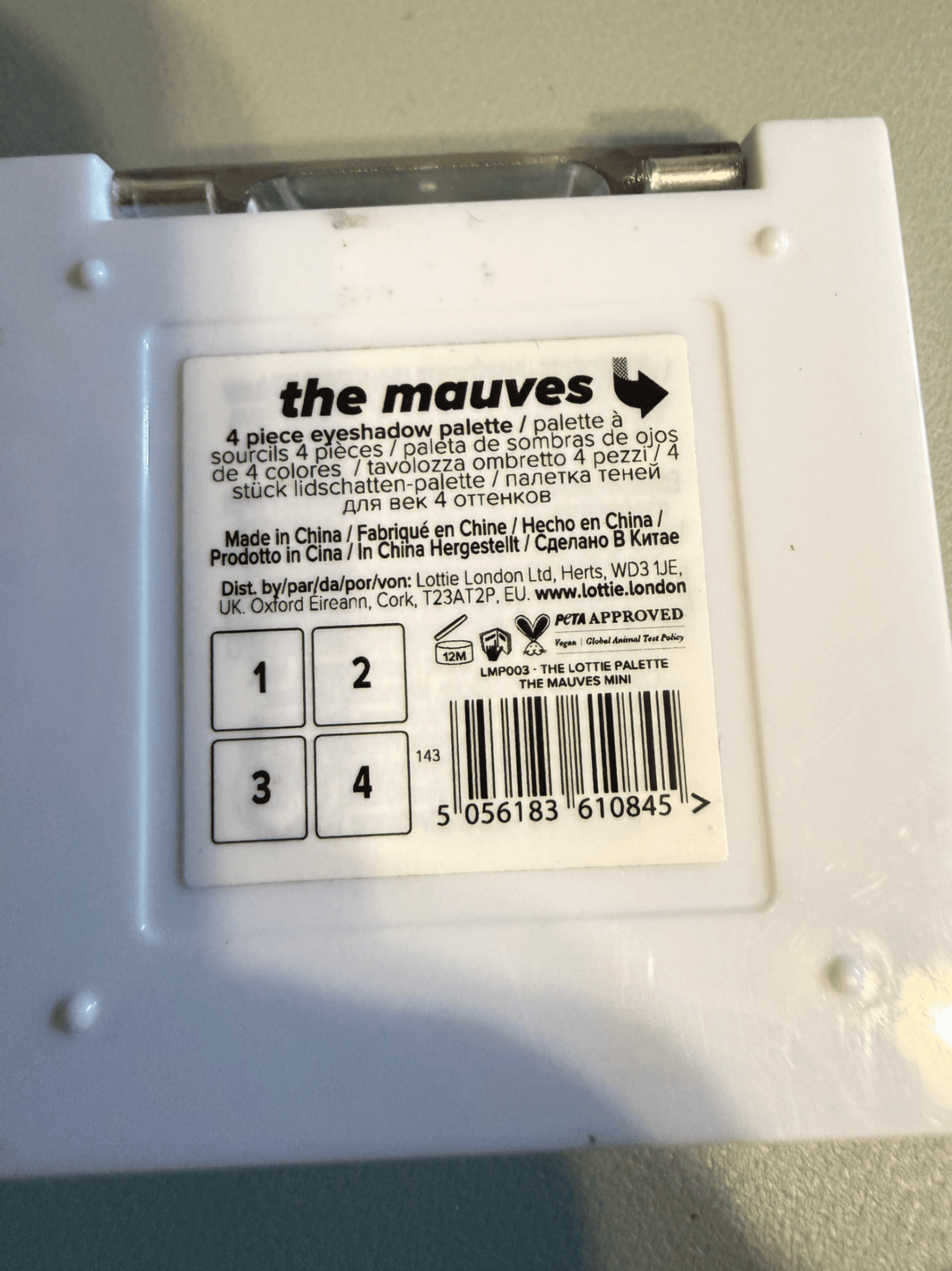 Lottie London Eyeshadow Palette - 4 Shades, Shimmer Finish - Thumbnail 2