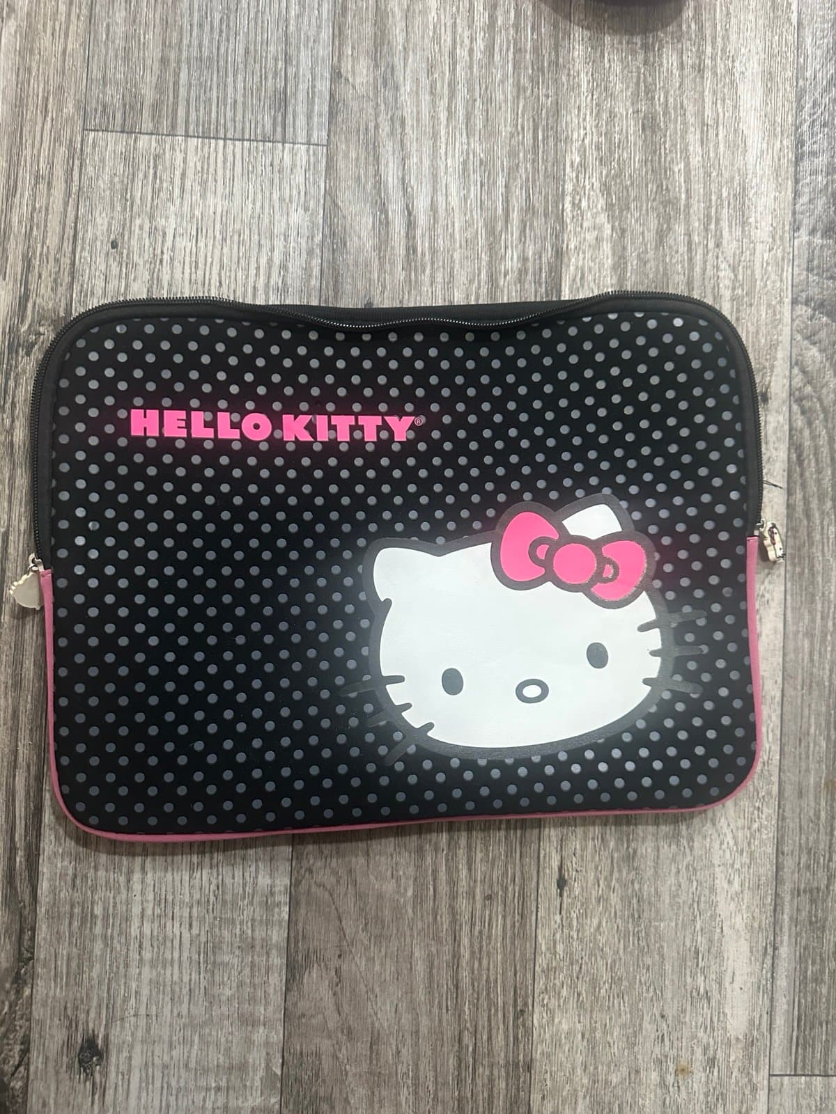 Hello Kitty Laptop Sleeve Black/Pink Original not used - Thumbnail 7
