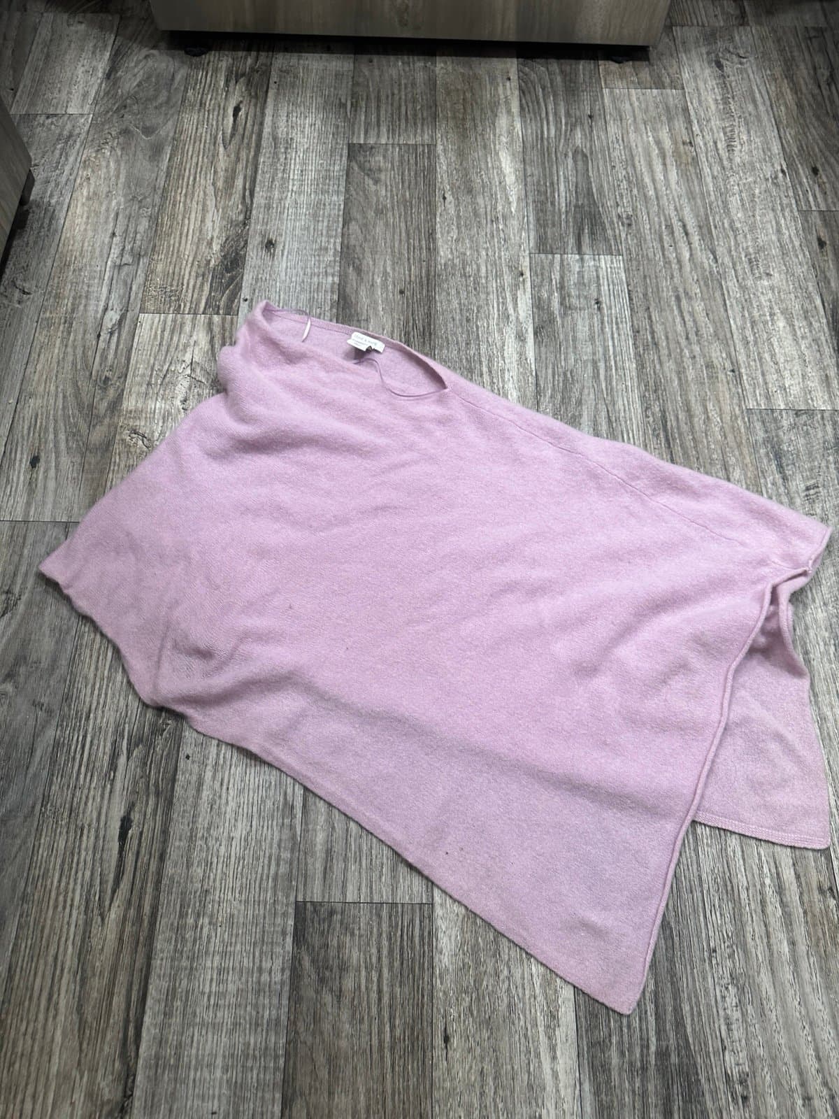 Deane & White Pullover knit top %100 cashmere - Image 1