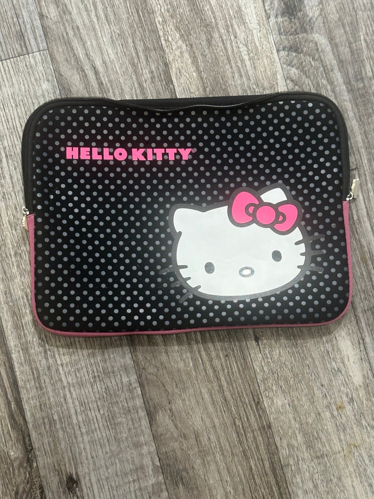 Hello Kitty Laptop Sleeve Black/Pink Original not used - Image 1