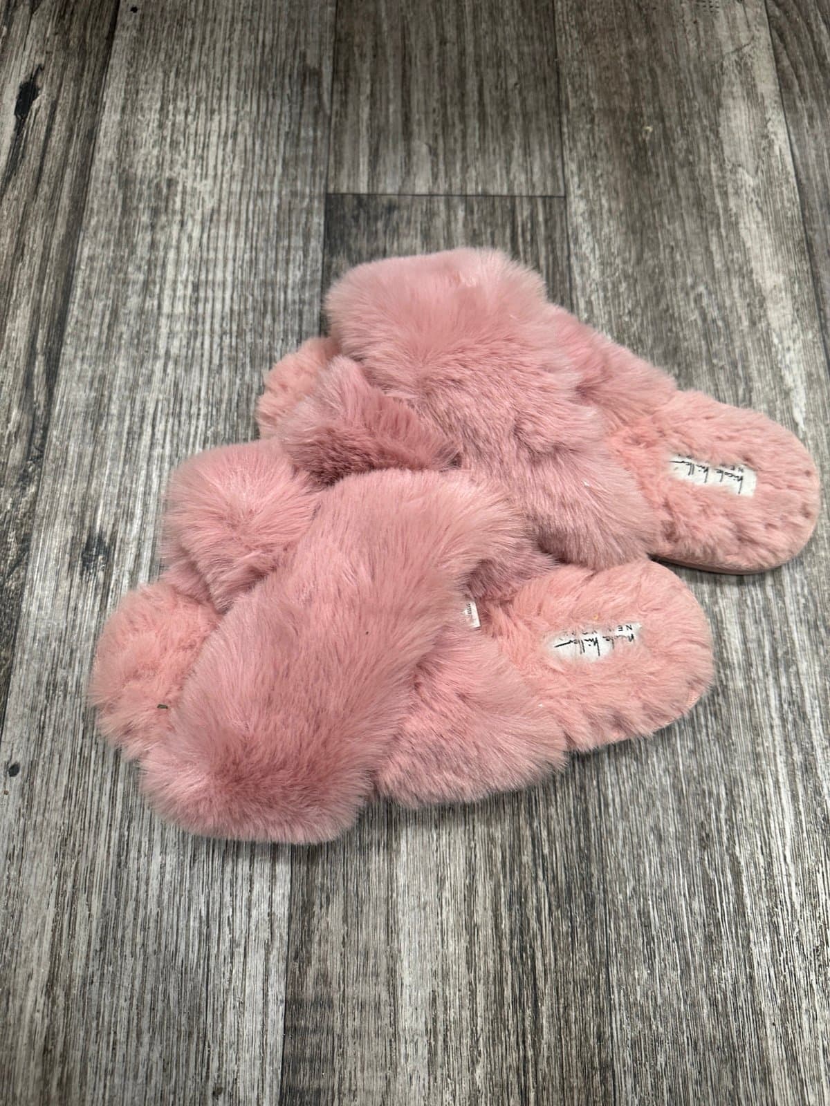 NWT Nicole Miller New York Pink Furry Bedroom Slippers - Thumbnail 3