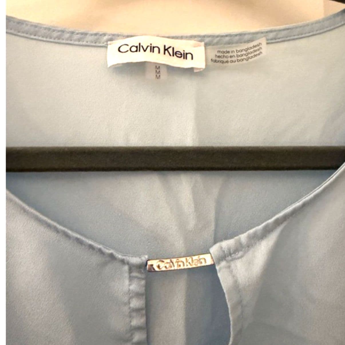 Calvin Klein Blouse Size M Light Blue Keyhole Short Sleeve Top Roll Tab Sleeve - Thumbnail 6