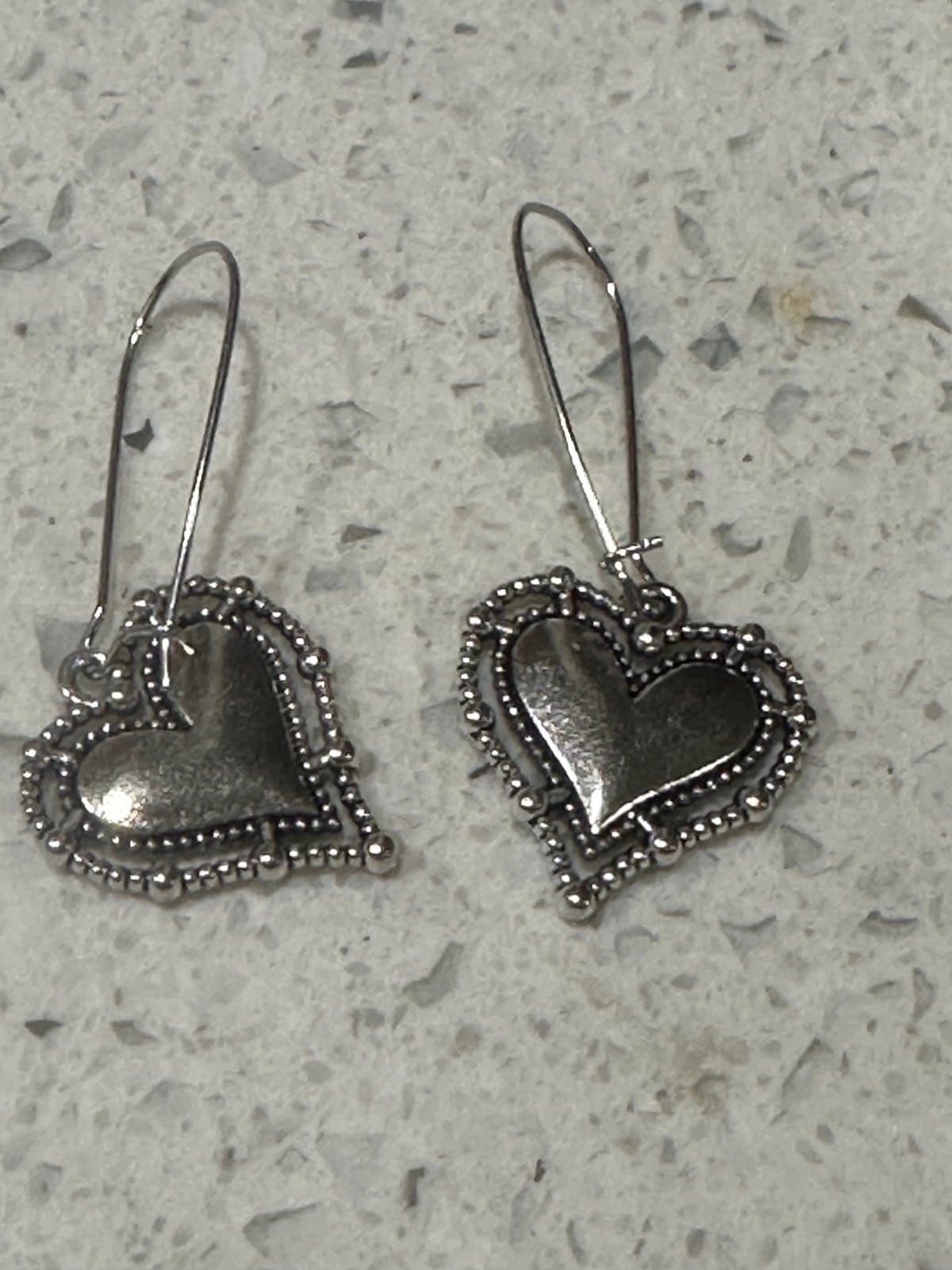 Silver Color Heart Earrings - Thumbnail 2