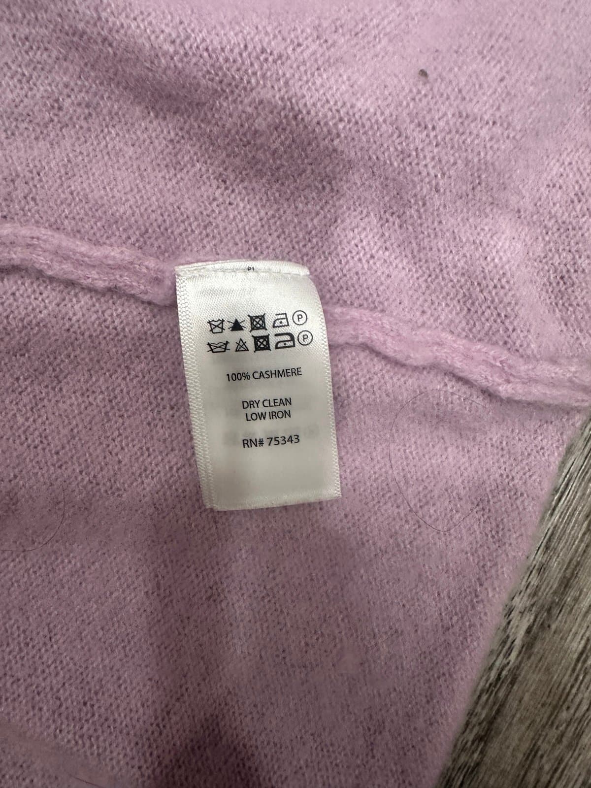 Deane & White Pullover knit top %100 cashmere - Thumbnail 2