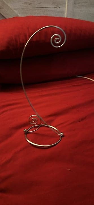 Spiral Bottom Ornament Stand, Silver New - Thumbnail 6