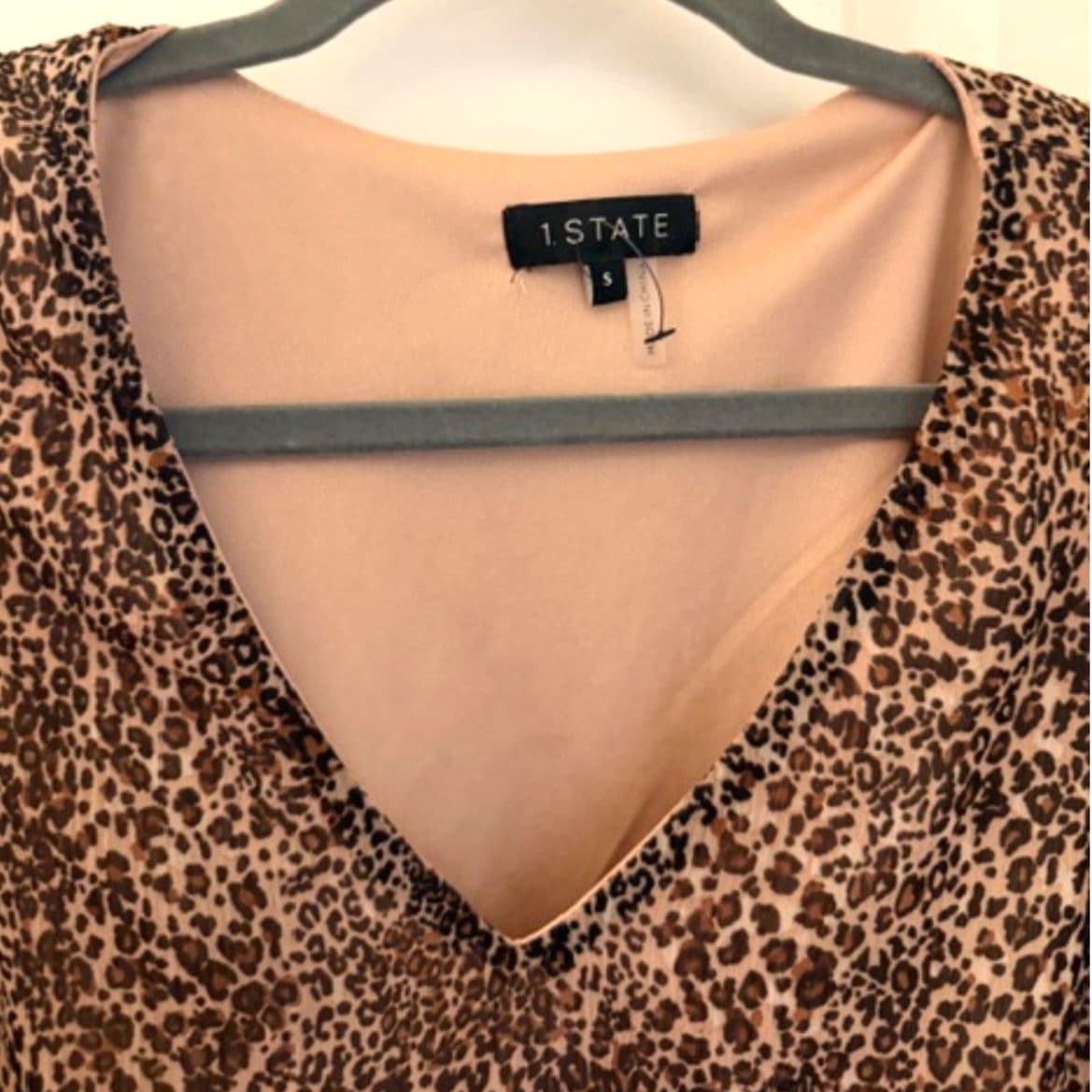 STATE Leopard Print Peplum Blouse Size Small Sheer Long Sleeve V Neck - Thumbnail 8