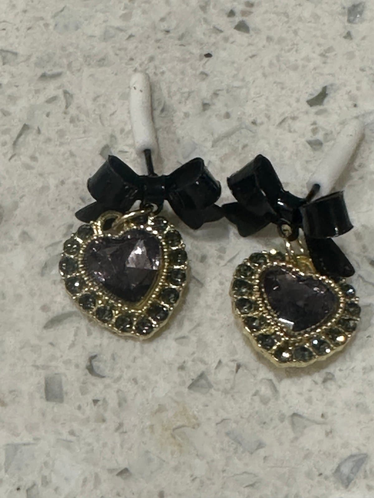 Gold and Black Heart Earrings - Thumbnail 6