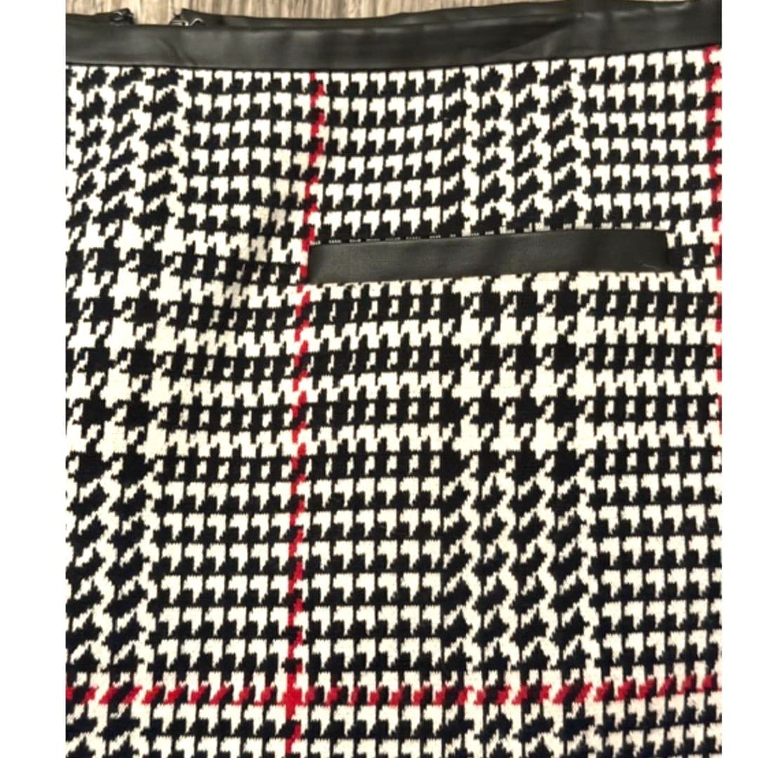 Talbots Houndstooth Plaid Skirt Faux Leather Trim Classic Career Skirt Size 4 - Thumbnail 4