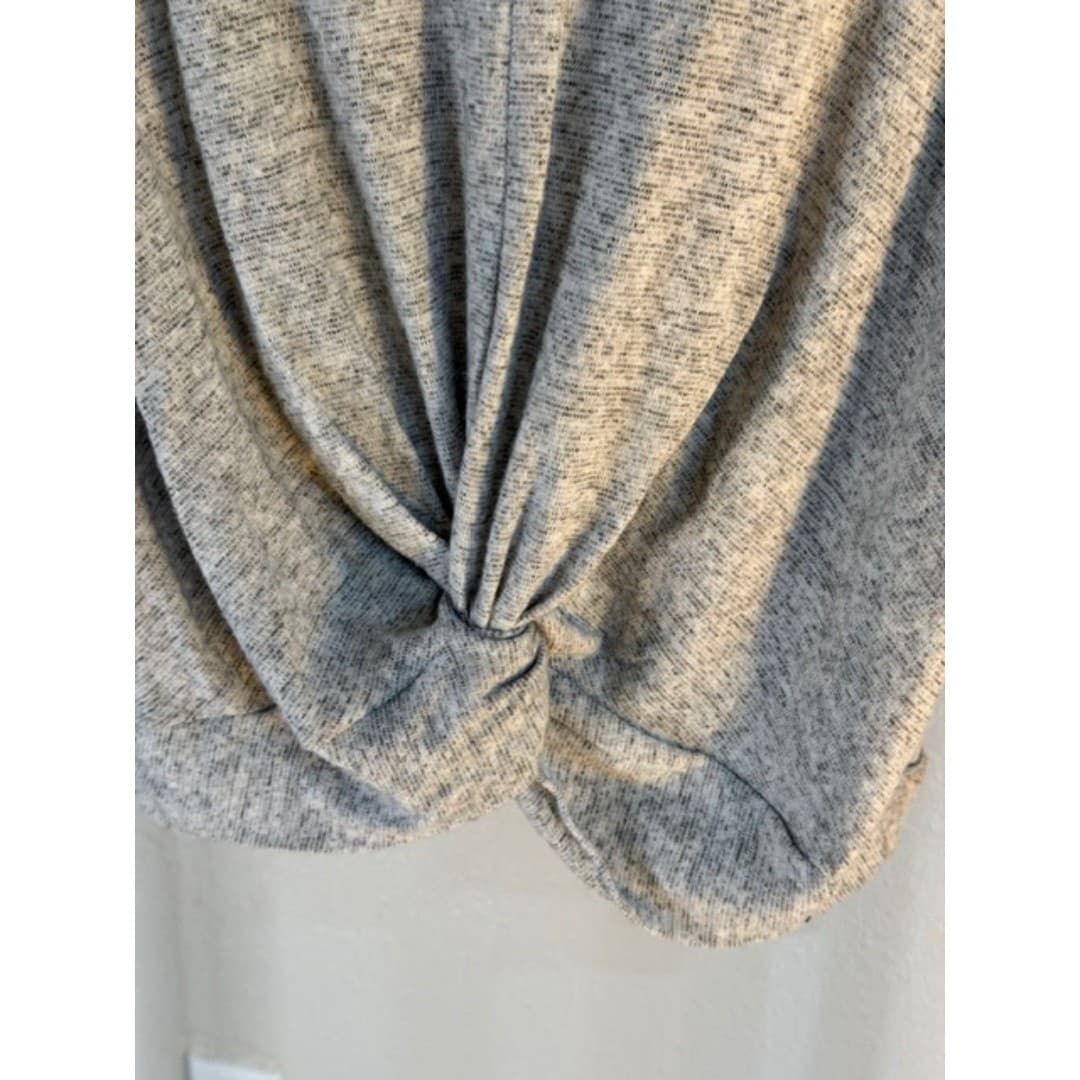 Caution to the Wind Gray Twist Front Crop Top Long Sleeve Soft Knit - Thumbnail 3