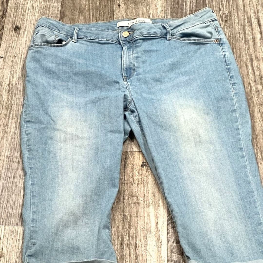 Women's Light Blue Denim Capri Jeans - Thumbnail 2