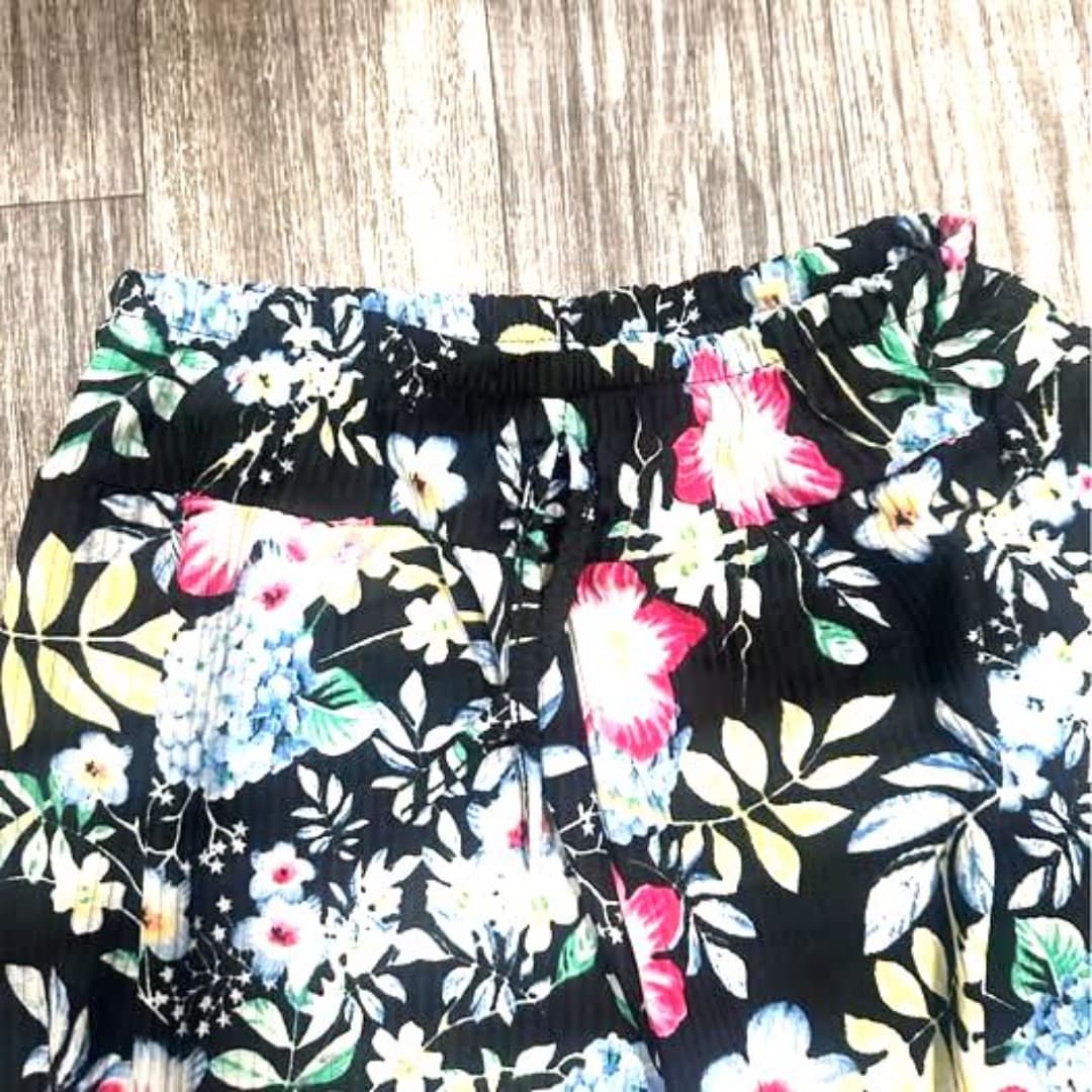 Elastic waistband pants with flower design - Thumbnail 6