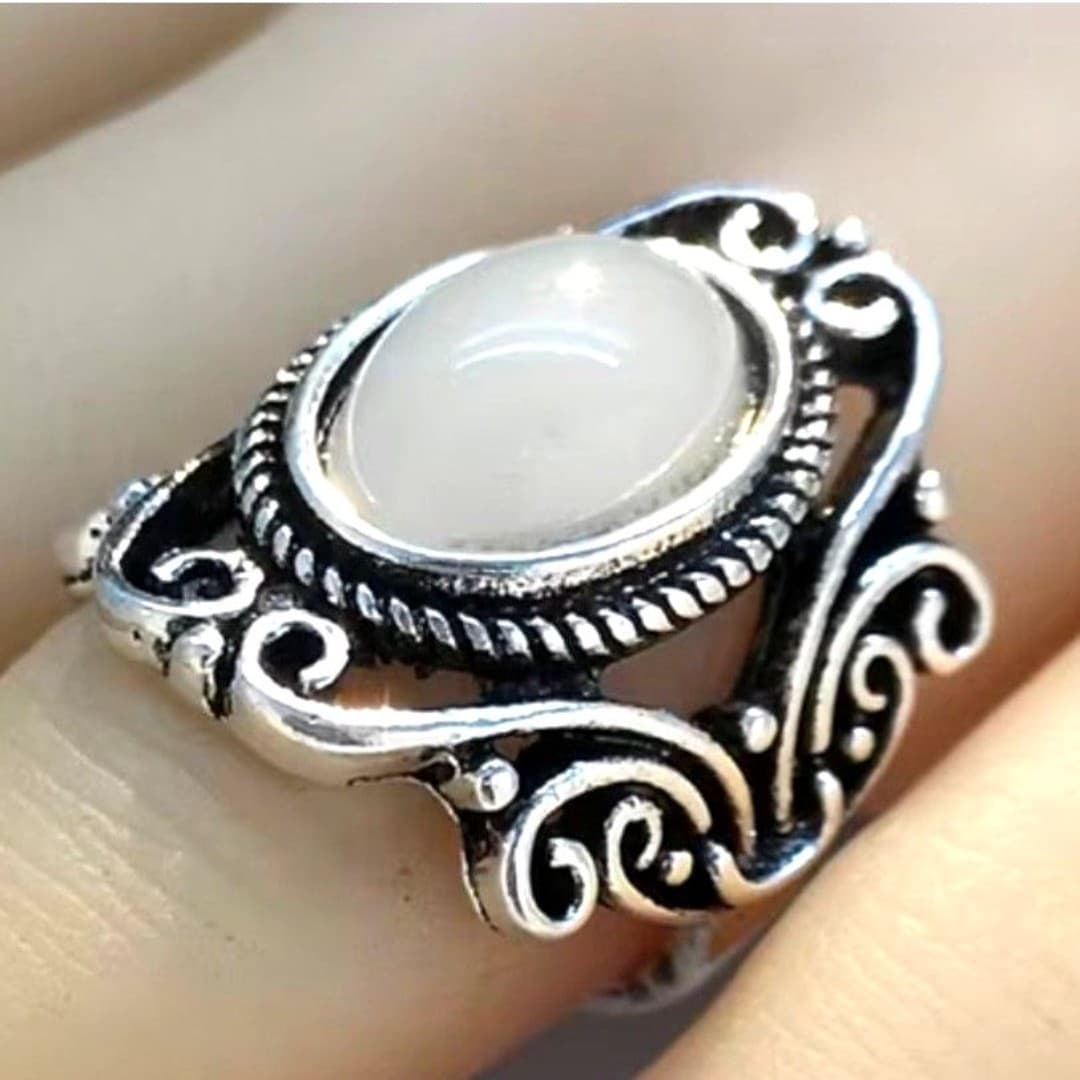 Silver Alloy Ring Size: 7.5 - Thumbnail 6