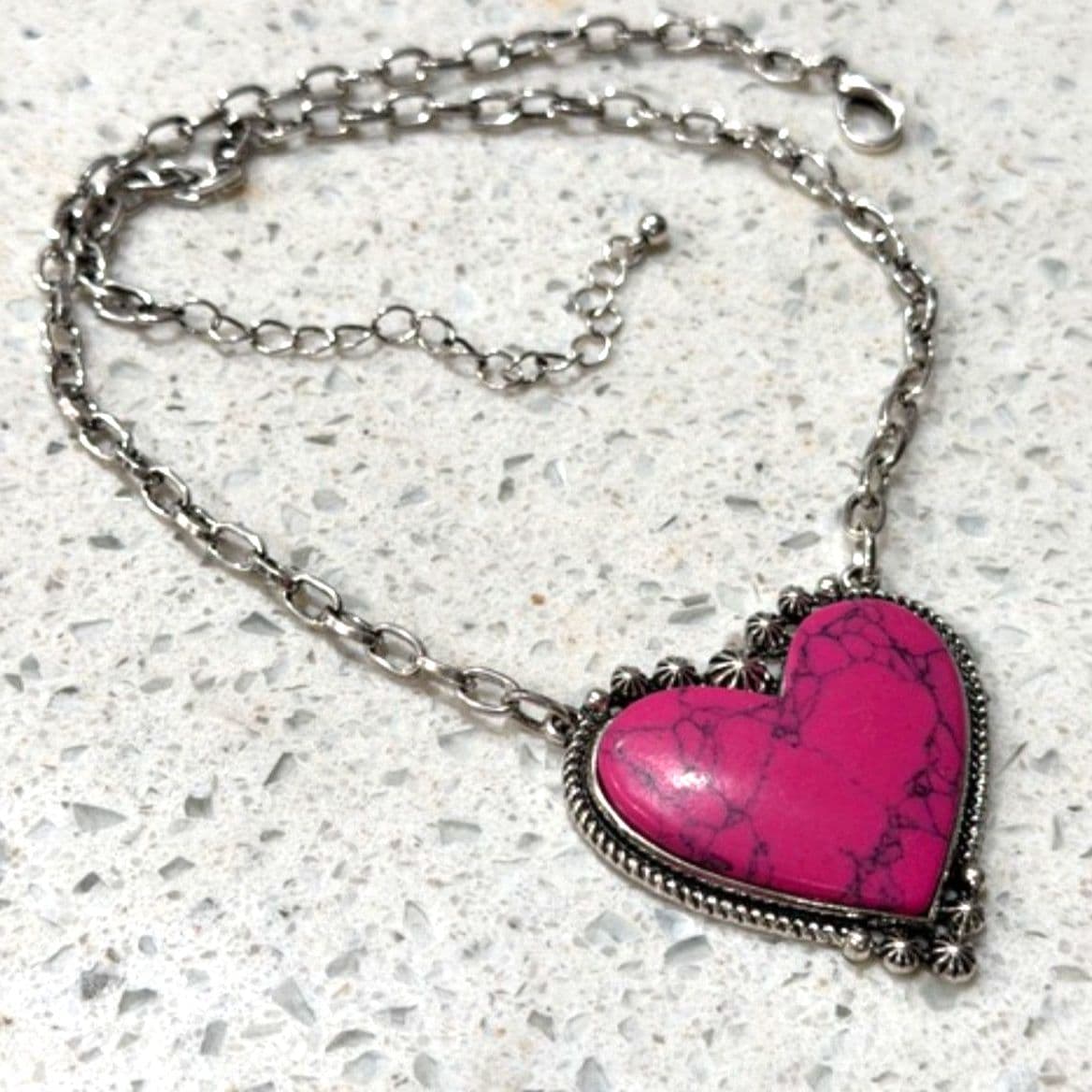 Pink Stone Heart Pendant Necklace Silver Tone Chain Statement Jewelry - Thumbnail 5