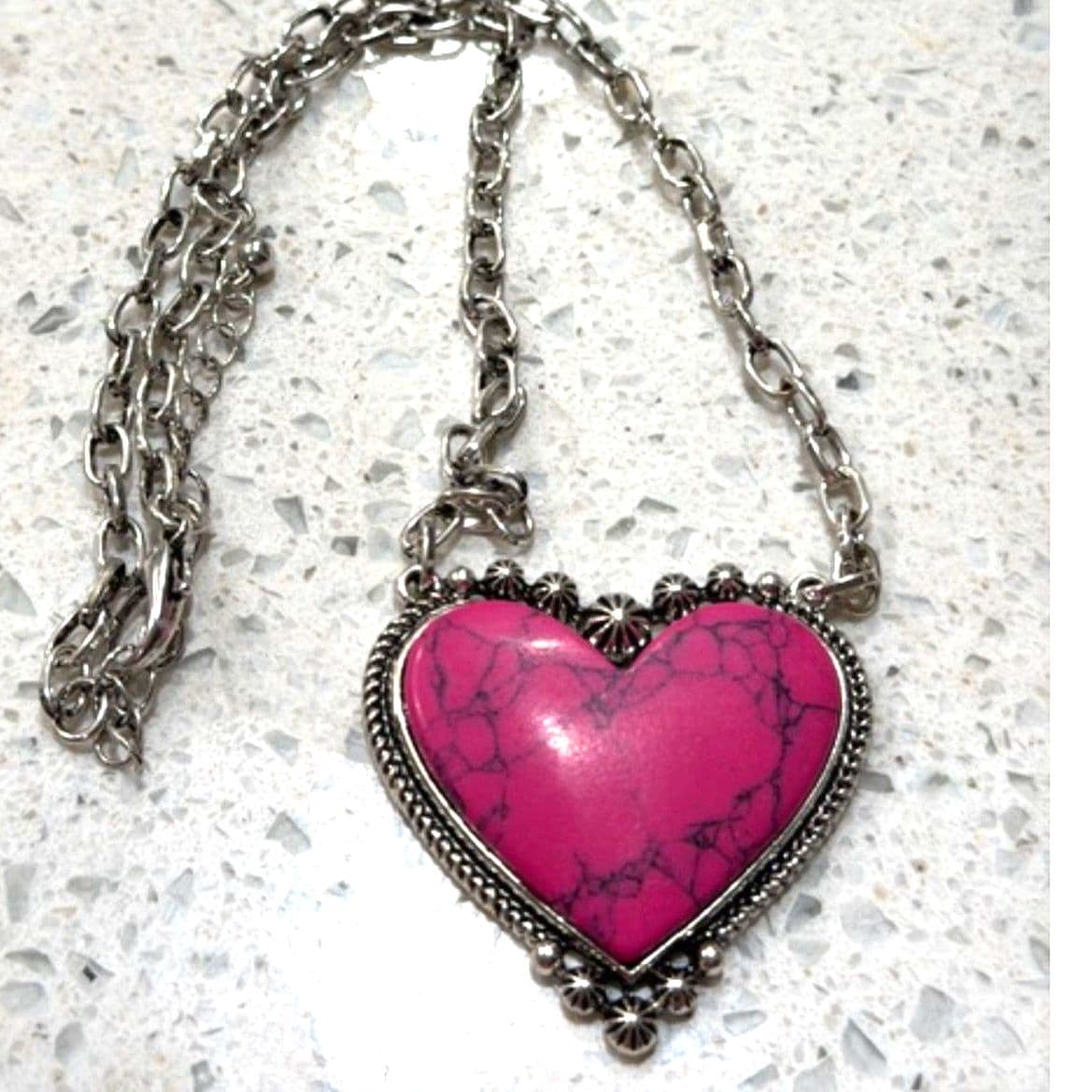 Pink Stone Heart Pendant Necklace Silver Tone Chain Statement Jewelry - Thumbnail 6