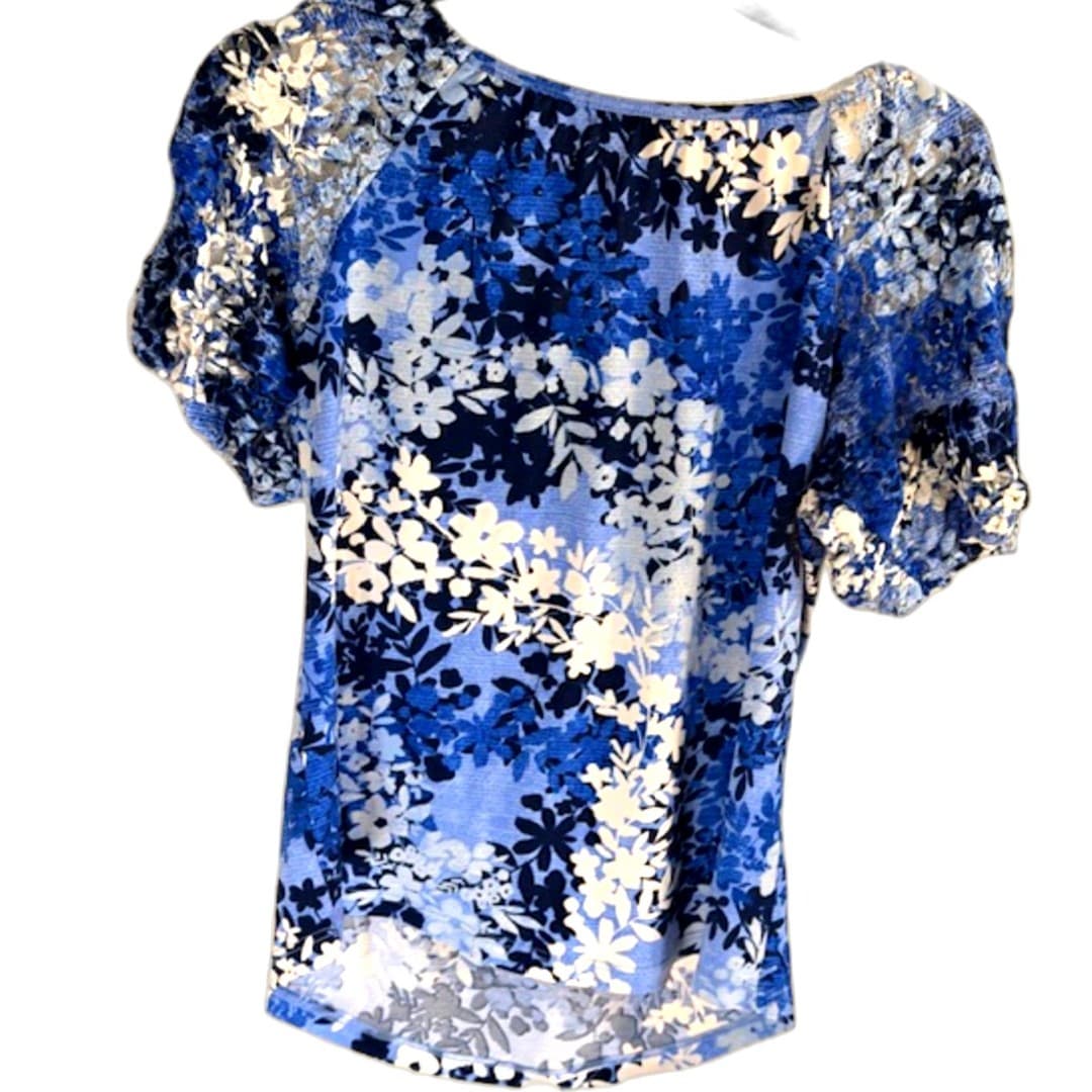 Adrienne Vittadini Blue Floral Blouse Size M Sheer Puff Sleeve Feminine Top - Thumbnail 3