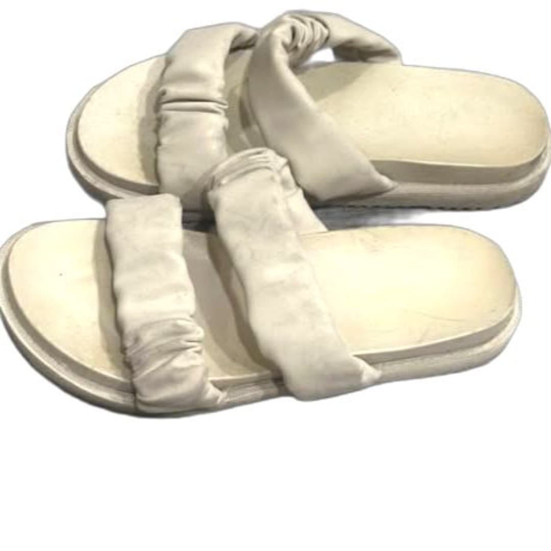 Beige sandals - Thumbnail 3