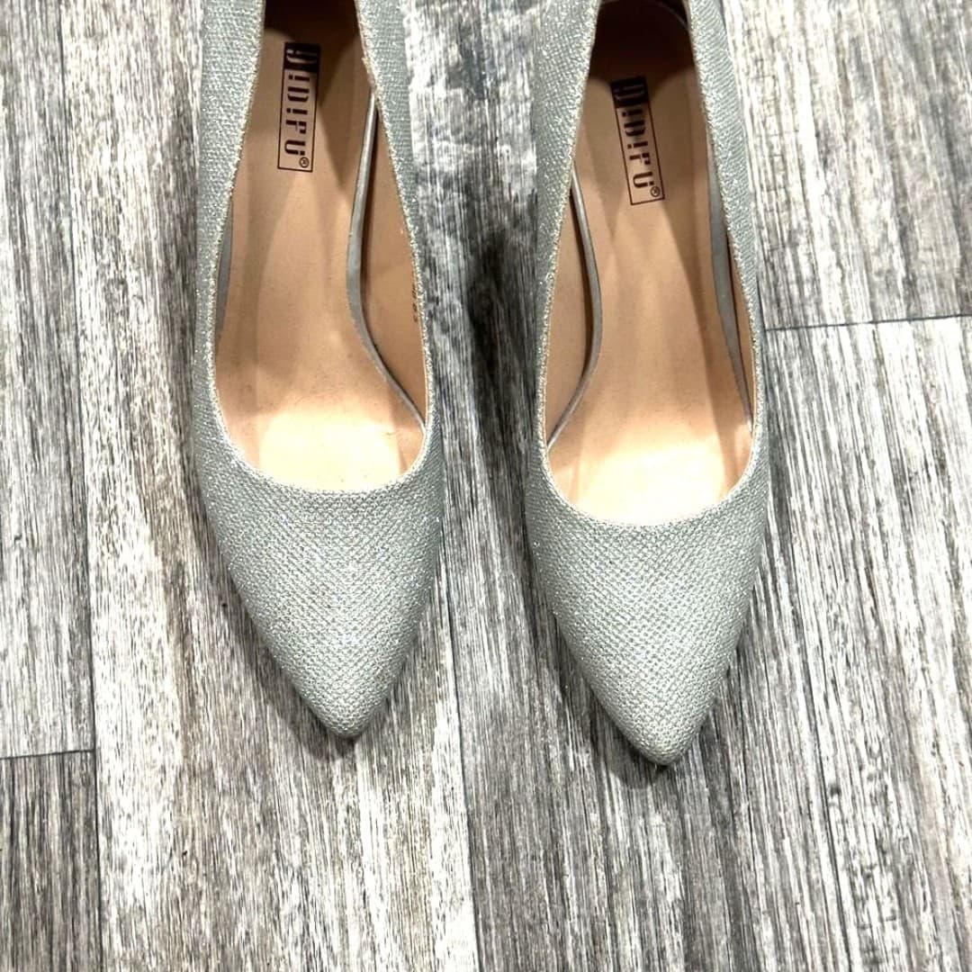 Silver Wedges, Closed Toe, Pumps, Pointed Toe IDIFU - Image 1