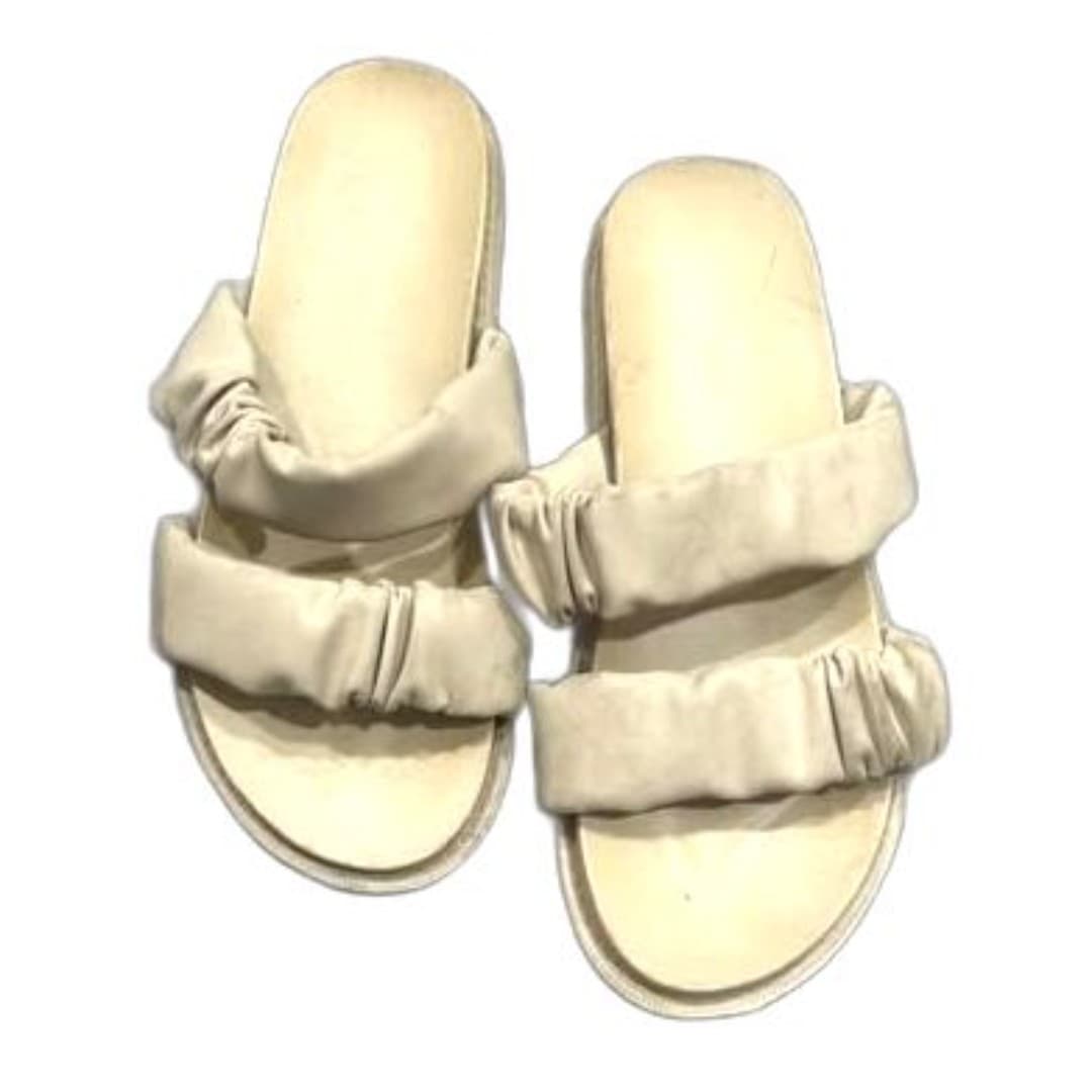 Beige sandals - Image 1