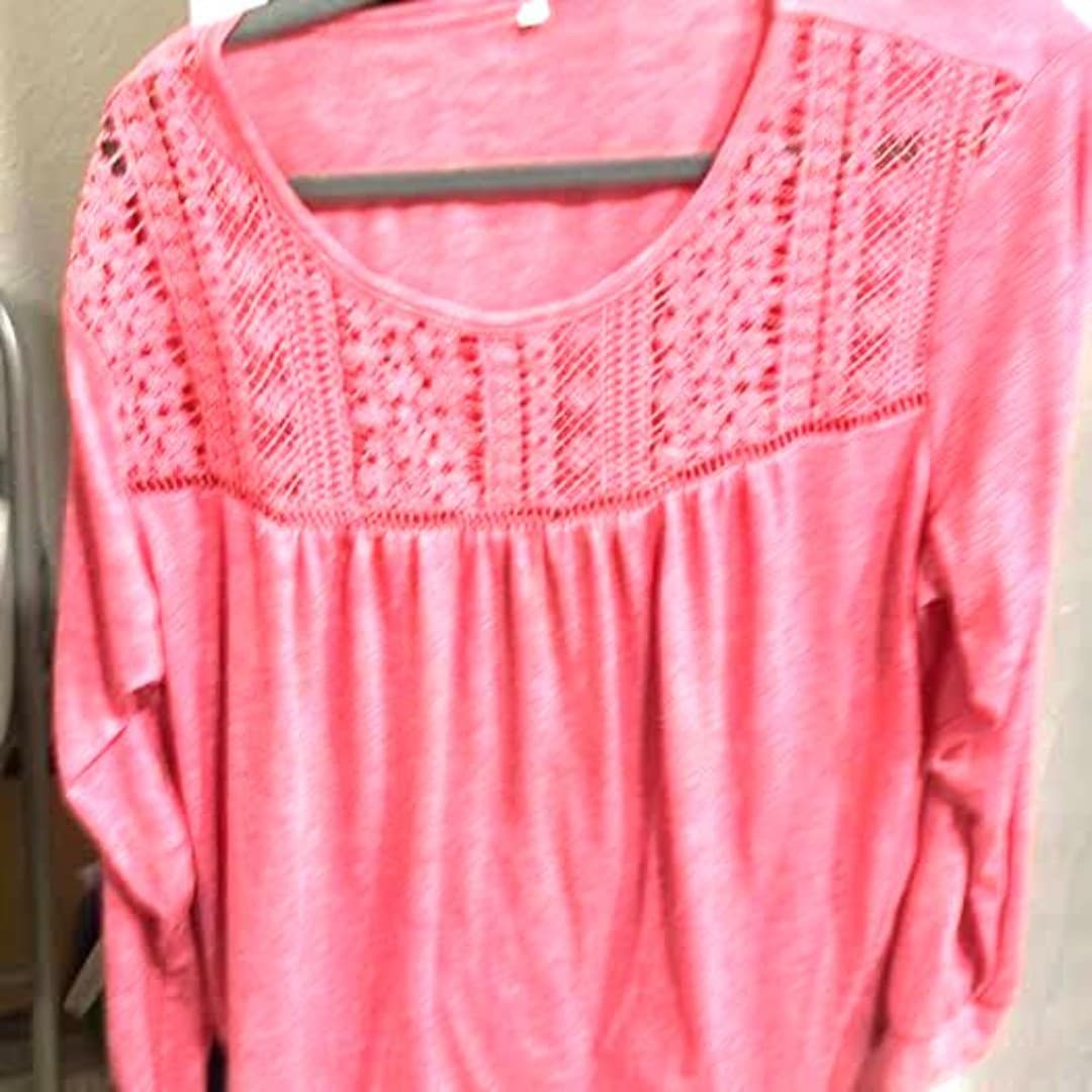 Pink tshirt with lace - Thumbnail 2
