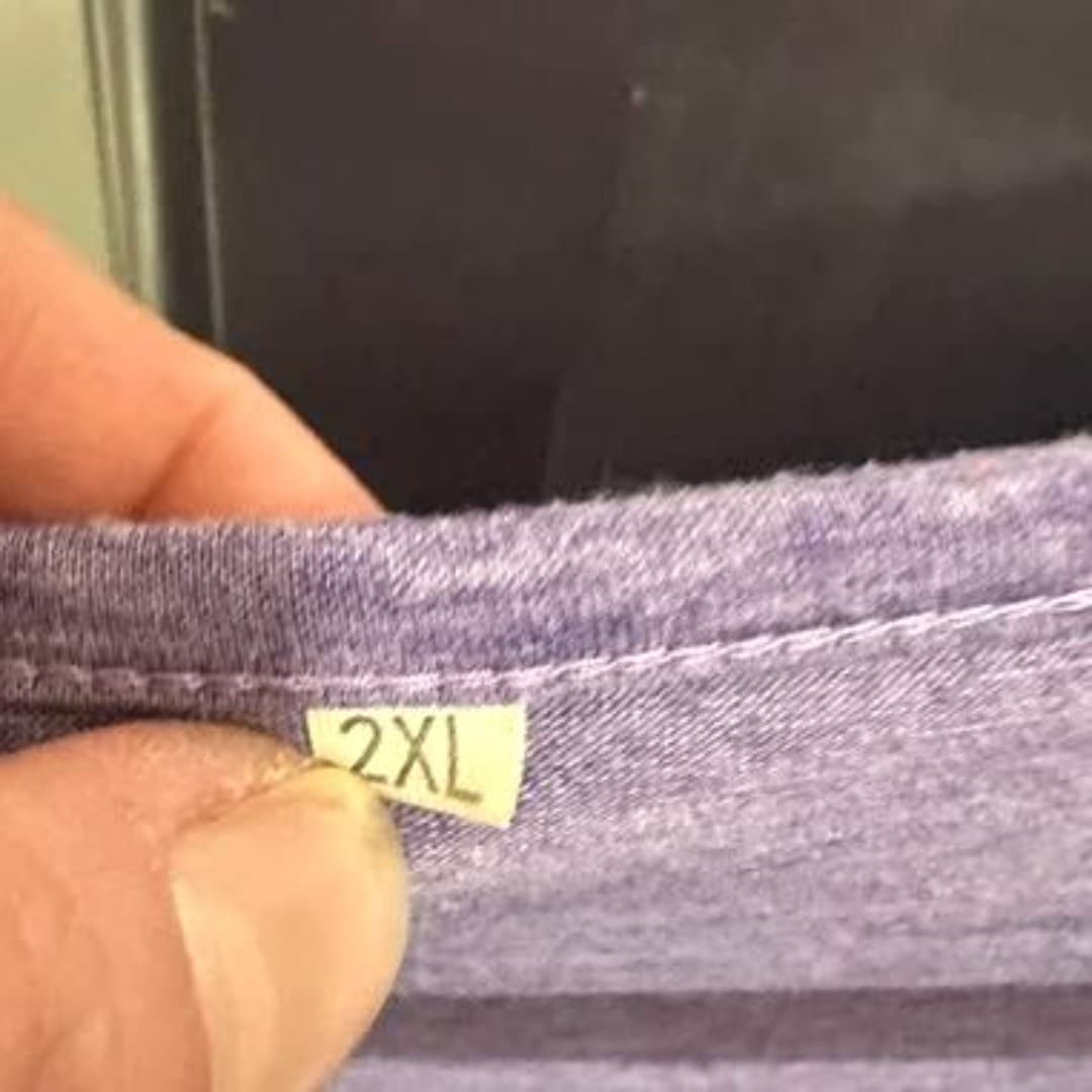 V neck purple tshirt - Thumbnail 5