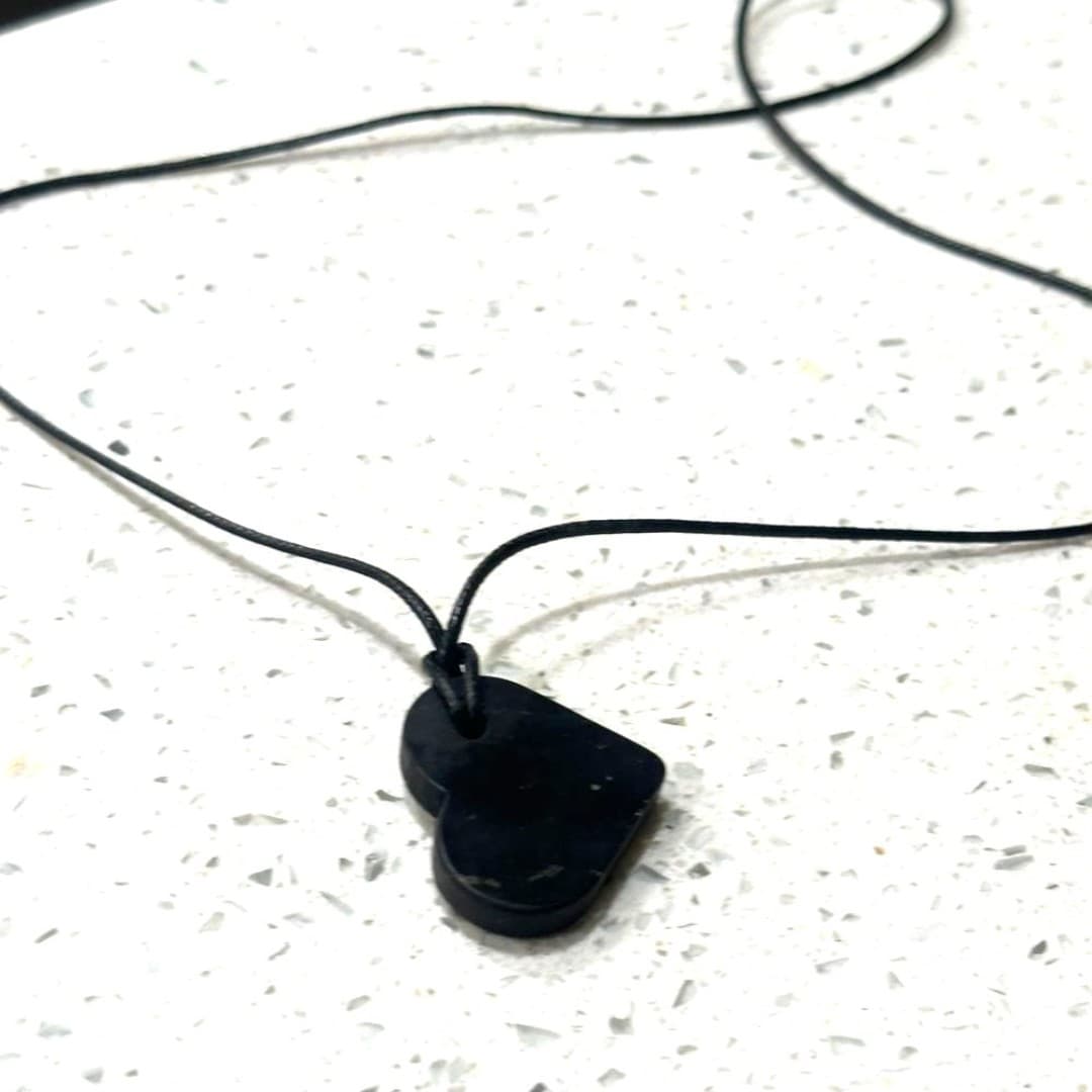 Shungite - Heart Pendant Necklace - Thumbnail 3