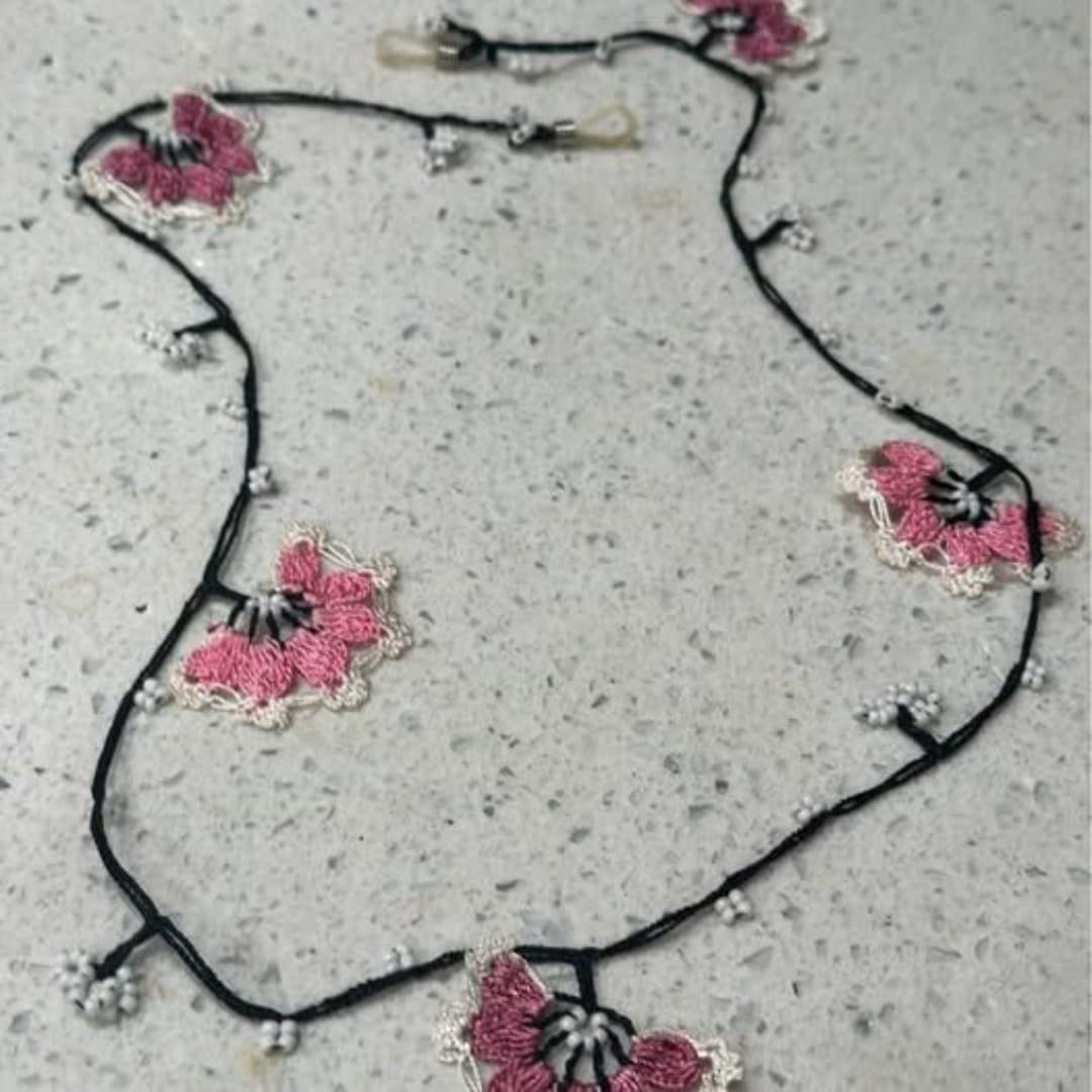 Handmade very special eyeglasses strap with pink flower design and white beads - Image 1