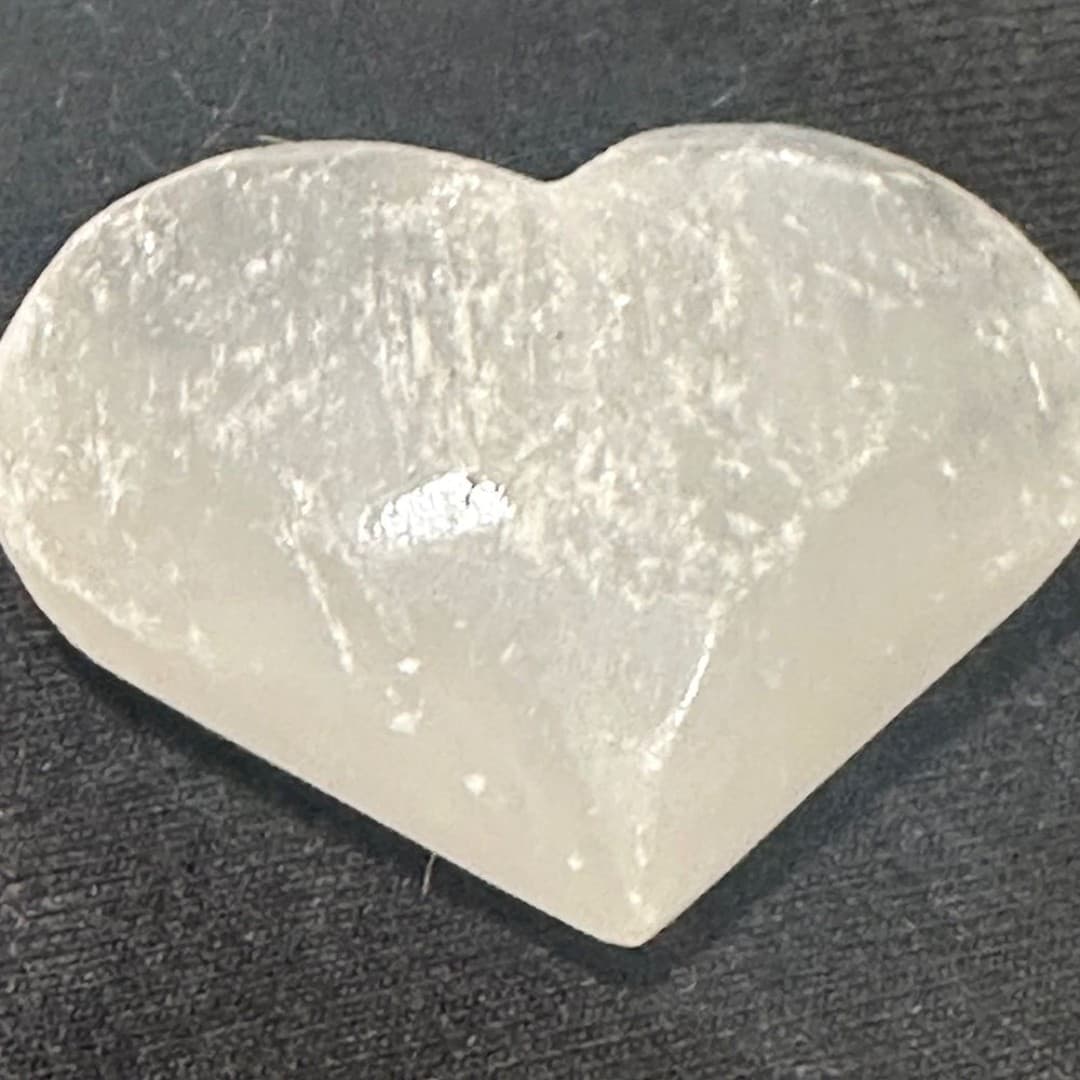 SelenitHeart-Shaped Stone For Spiritual Healing - Image 1