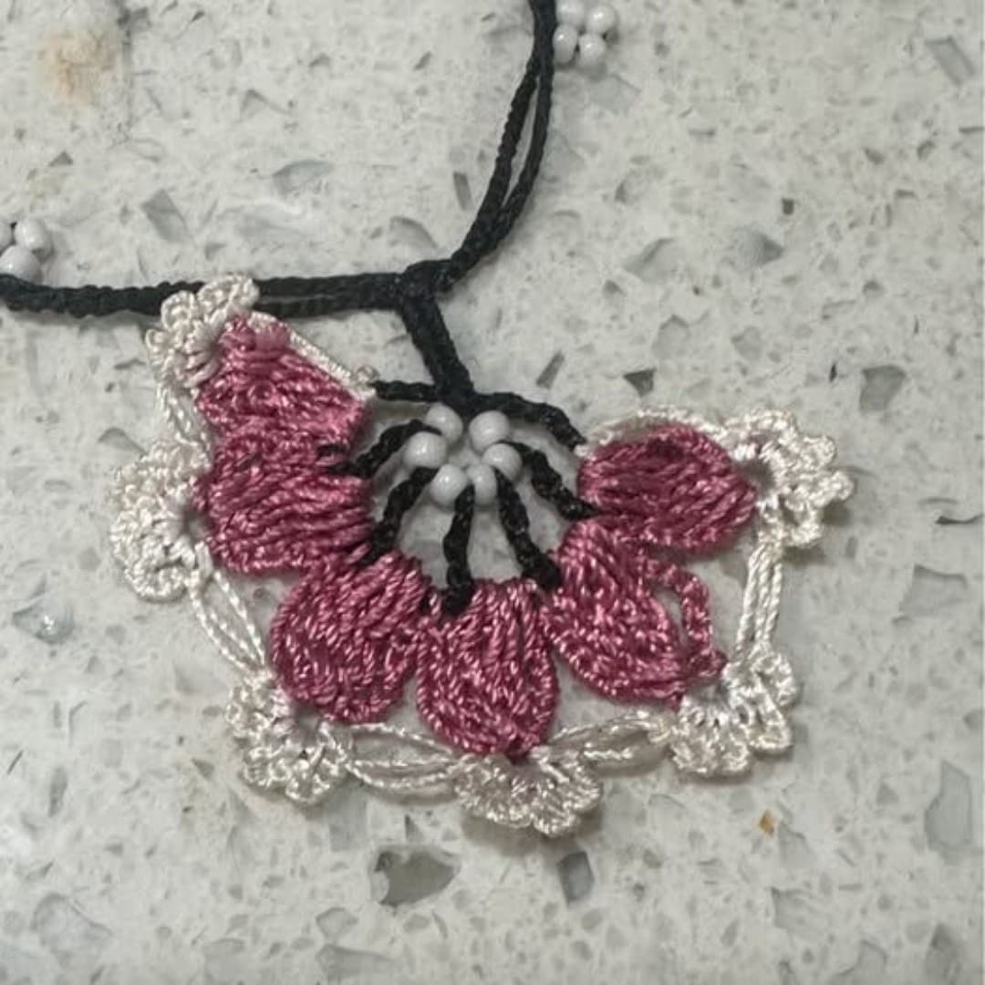 Handmade very special eyeglasses strap with pink flower design and white beads - Thumbnail 7