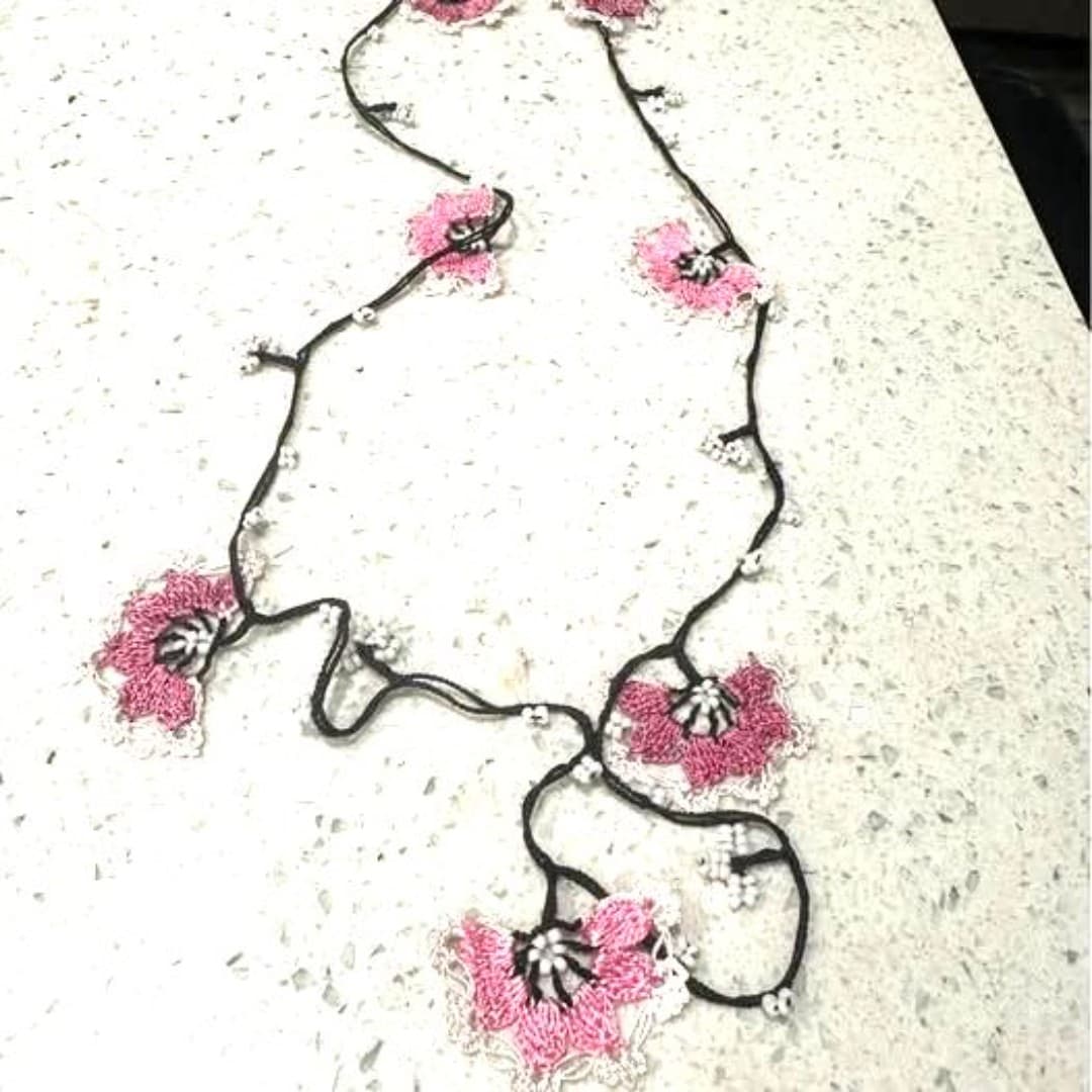 Handmade very special eyeglasses strap with pink flower design and white beads - Thumbnail 5