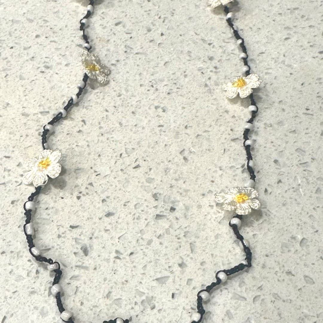 Handmade Floral Black and White Eyeglasses Strap - Thumbnail 4