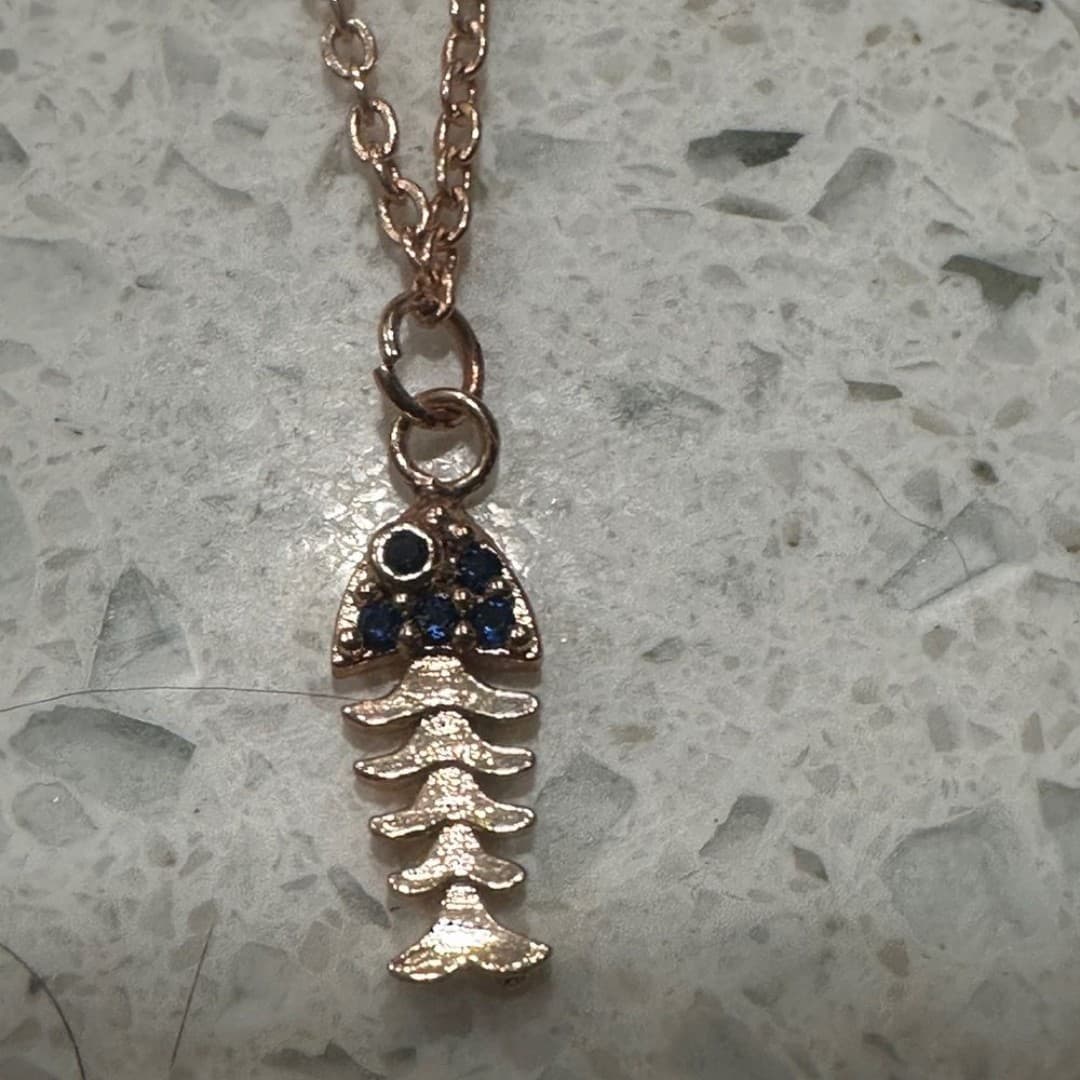 Elegant Stainless Steel Necklace Fish Theme Rose Gold Color - Image 1